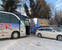 Christagsfreudenwanderung 2010 - 018 - Eine Flotte von Bussen wartet a.d. Teilnehmer