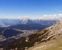 Westkla 2022 - 13 - Talblick auf Seefeld, rechts hinten Zugspitze